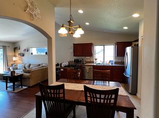 993 SW 25th Ln, Redmond, OR 97756