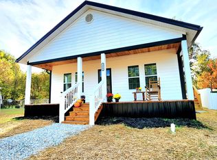 111 Parsley St, Erwin, TN 37650