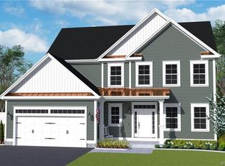 20 Lomartra Ln, Branford, CT 06405