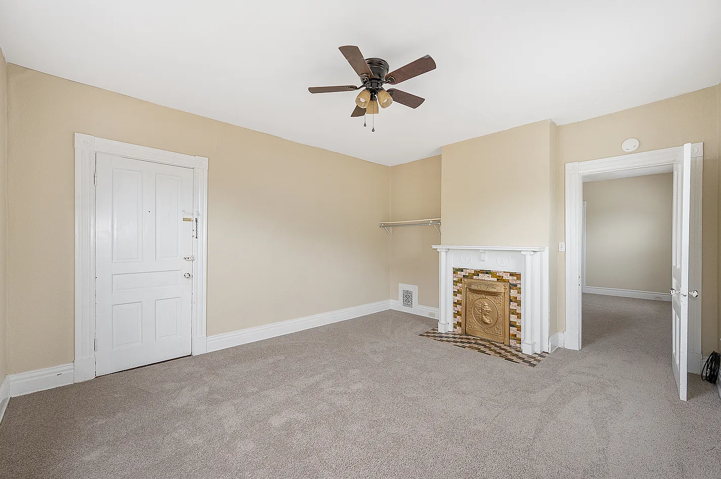 1 bed, $1,000 — Photo 3