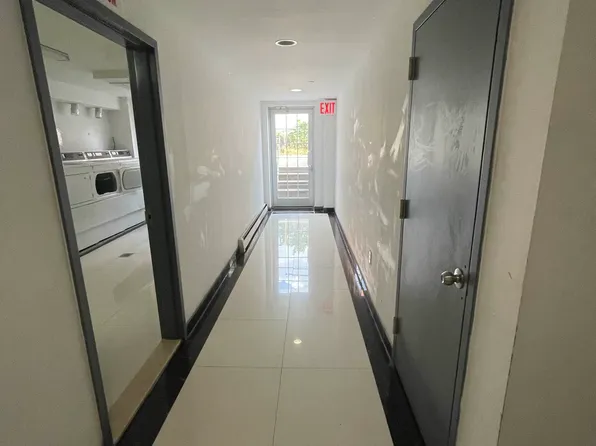 132-36 Pople Avenue image 16 of 19