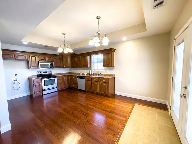 5320 Deerfield Dr — Photo 7