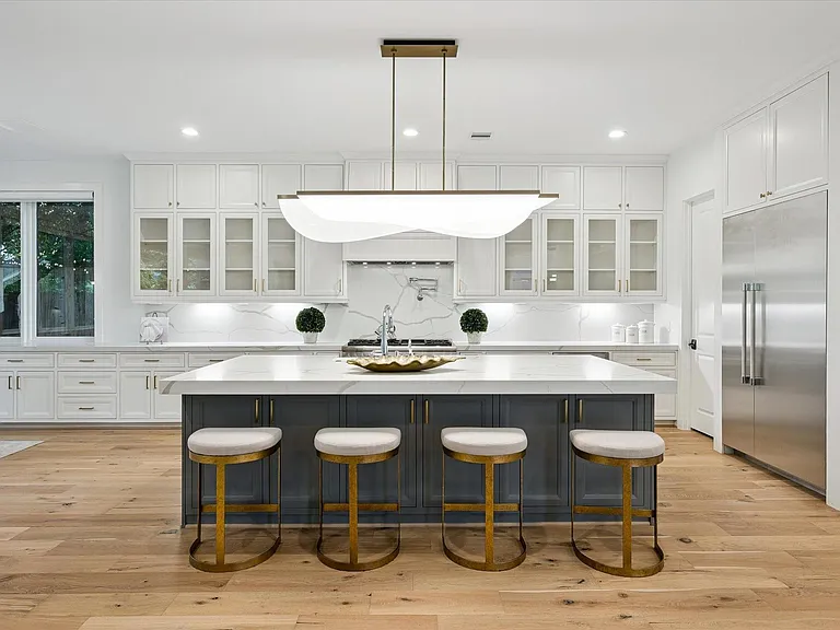 3020 University Blvd — Photo 8