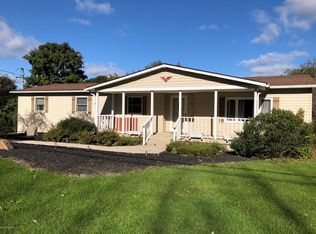 1607 E Lizard Creek Rd, Lehighton, PA 18235
