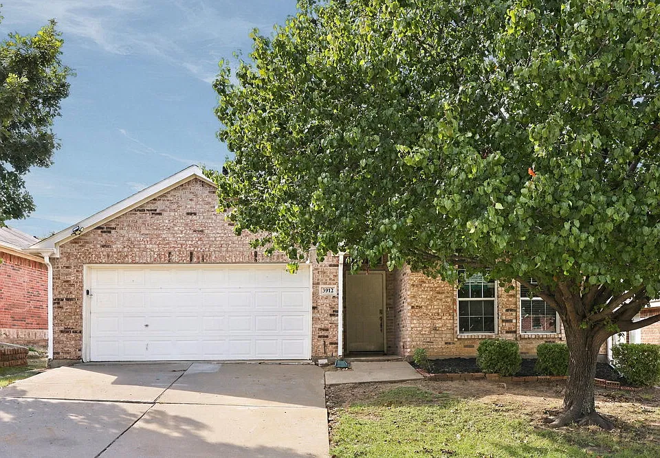3912 Big Thicket Dr