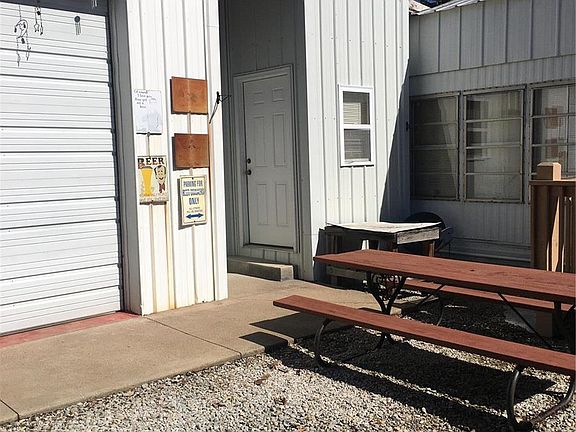 3rd image of 6157 Choctaw Dr