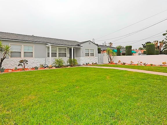 2nd image of 7734 Agnes Ave