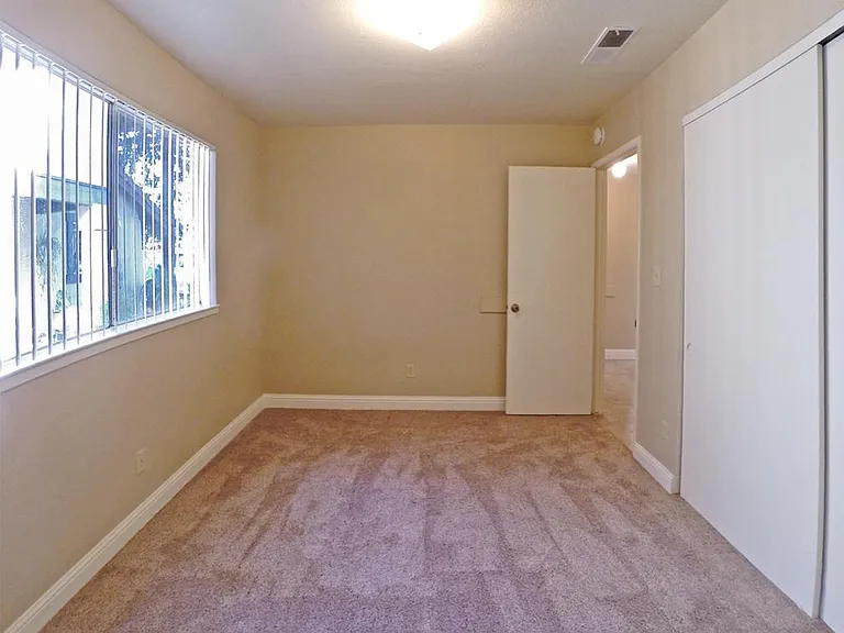 904 Standiford Ave #D — Photo 7