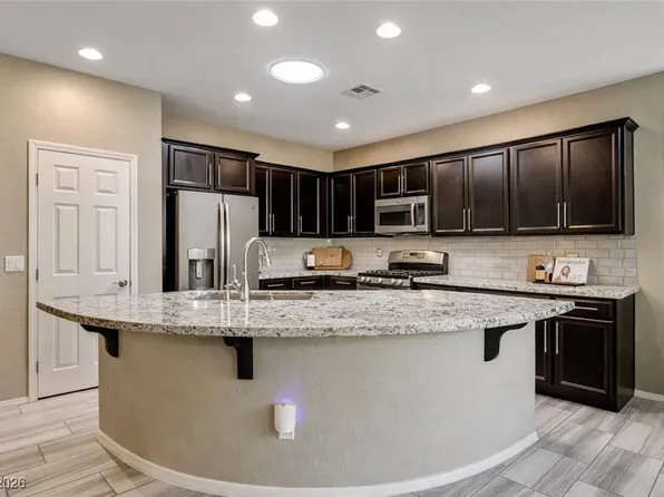 3712 Corte Bella Hills Ave, North Las Vegas, NV 89081