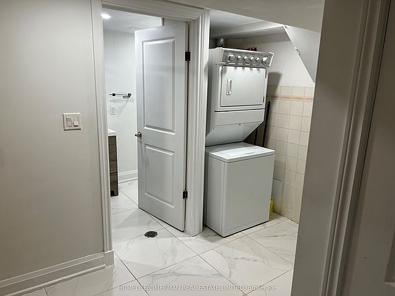 5th image of 106 Holcolm Rd #Basement