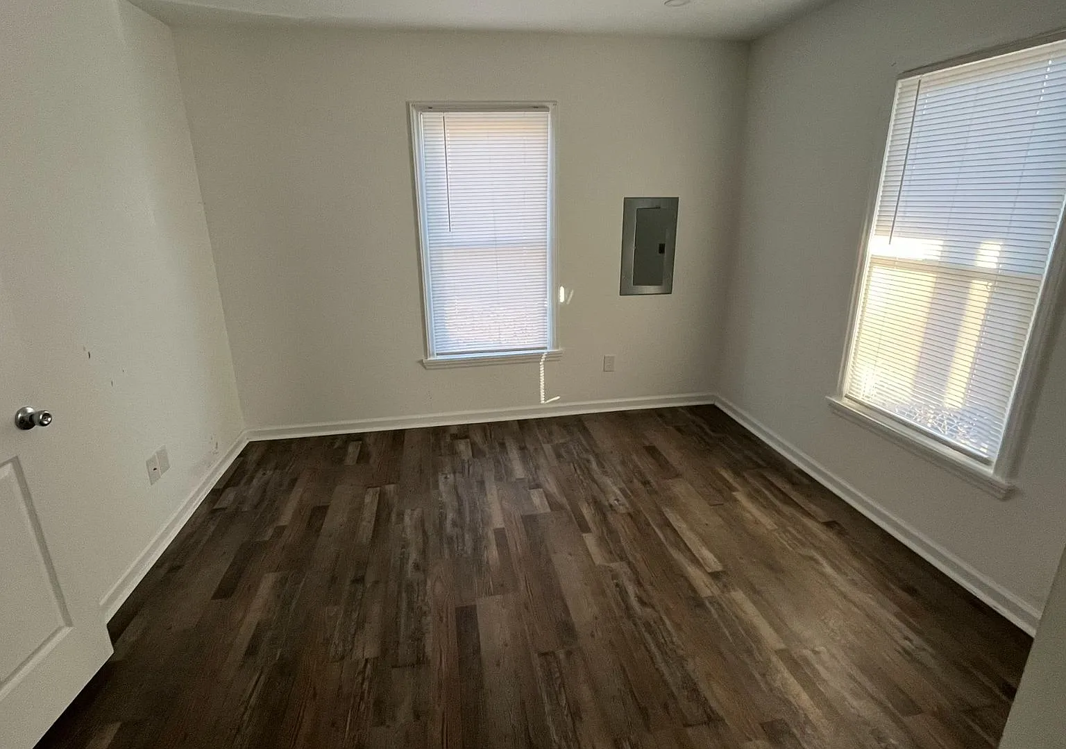 2 bed, 768 sqft, $1,250 — Photo 3