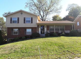 1420 Hobart Dr, Louisville, KY 40216