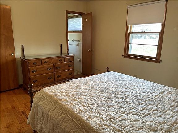 5th image of 5028 Halsey St
