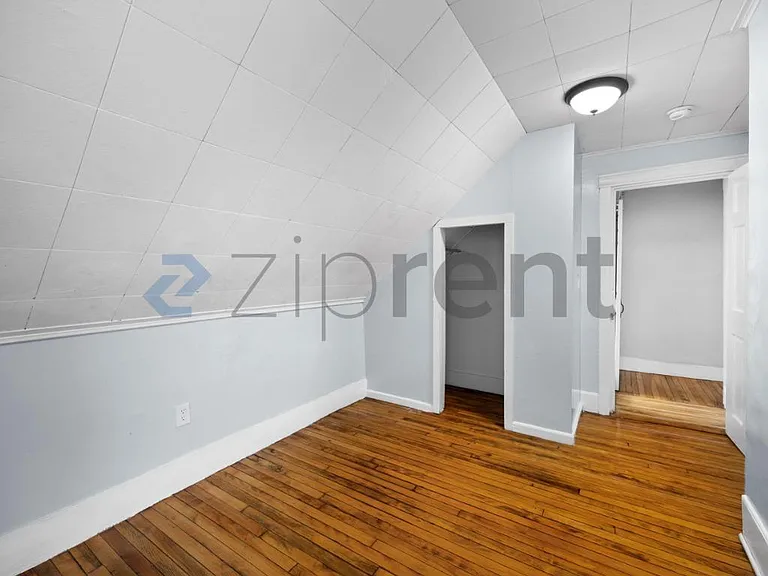47 Cedar St #49 — Photo 17