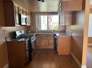 11938 207th St UNIT E, Lakewood, CA 90715