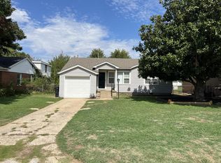 7211 NW 44th St, Bethany, OK 73008