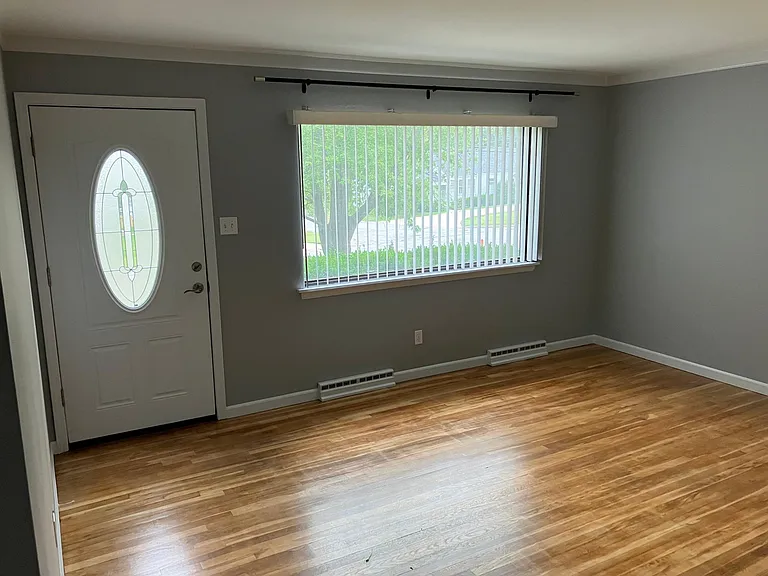 213 W Pitman St — Photo 50