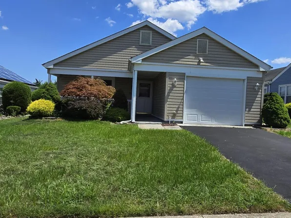 11 Woodstock Lane, Manchester, NJ 08759