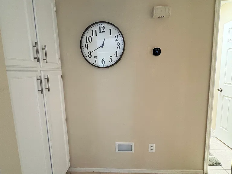 9806 W Kerry Ln — Photo 51