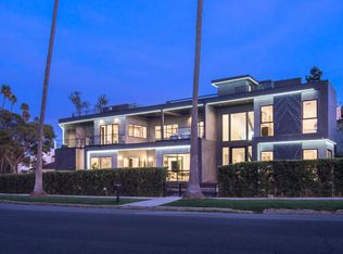 12720 Montana Ave, Los Angeles, CA 90049