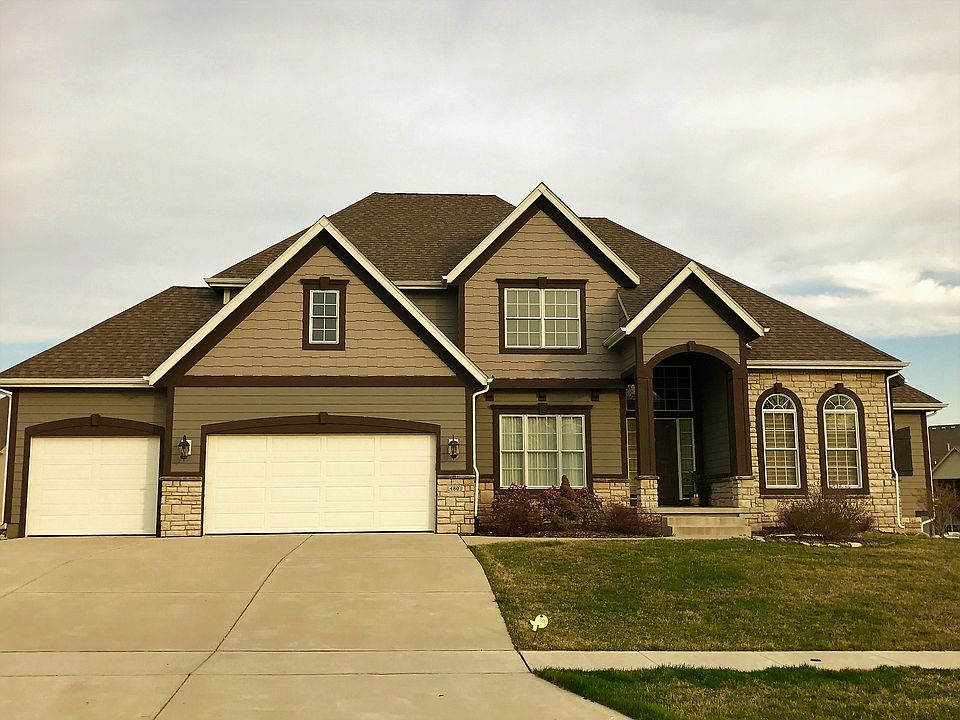 1st image of 480 SW Camden Dr