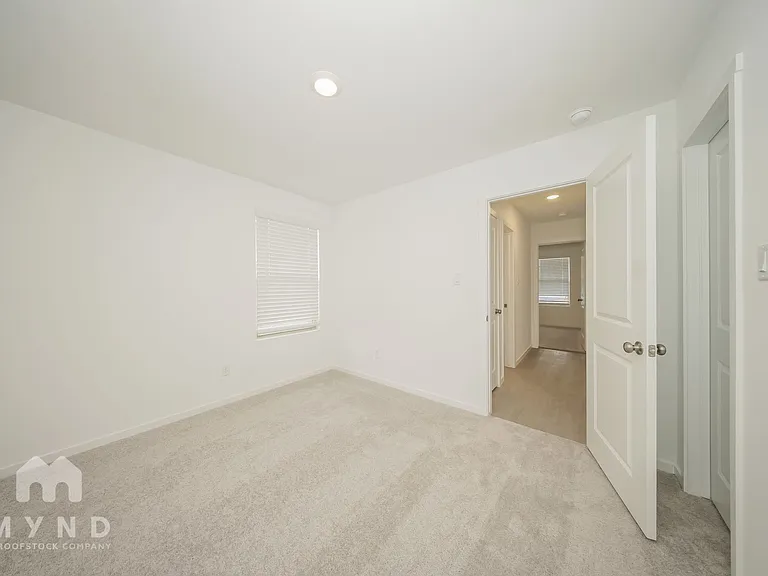 9717 NW 124th St — Photo 16