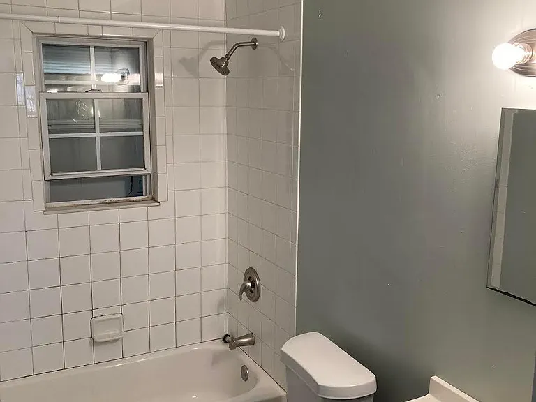 1136 N Virginia Ave NE #1 — Photo 10