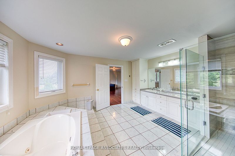 Ajax House for rent - 4 Bedrooms — photo 22