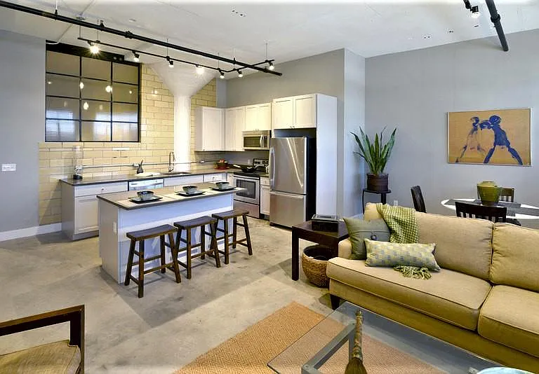 Laclede Lofts — Photo 3