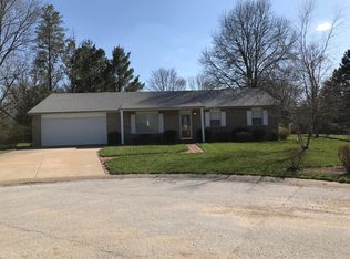 32 Sherwood Estates Ave, Hannibal, MO 63401