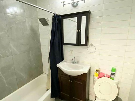 4th image of 318 E 126th St Unit 5DD