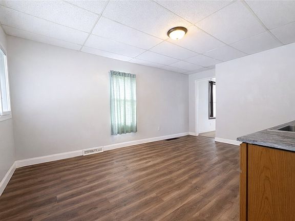 4th image of 804 Butler Ave