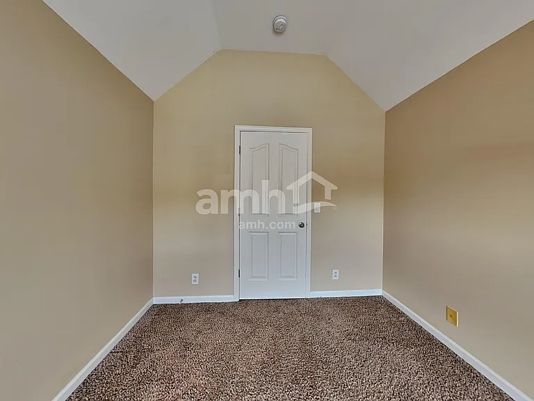 1068 Blairfield Dr — Photo 19
