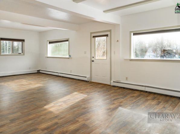 fairbanks-alaska-219807916 picture