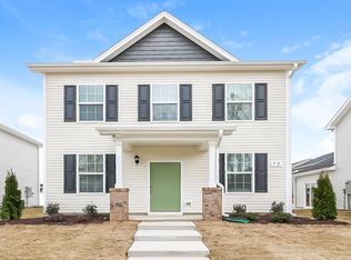 72 Rosemary St, Clayton, NC 27520