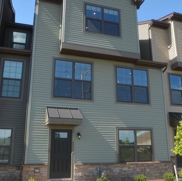 1st image of 323 E Cochran St
