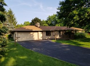 1516 Scenic Rd, Richfield, WI 53076
