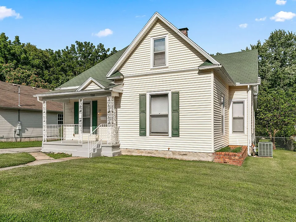 732 S Main Ave