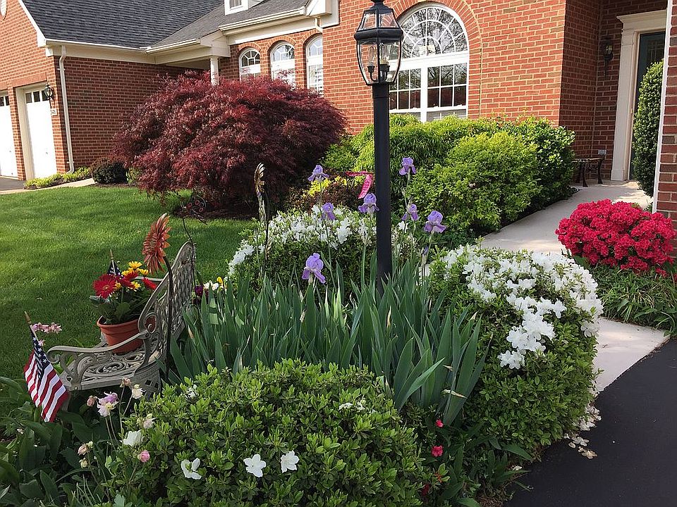 2nd image of 6697 Suffield Ln