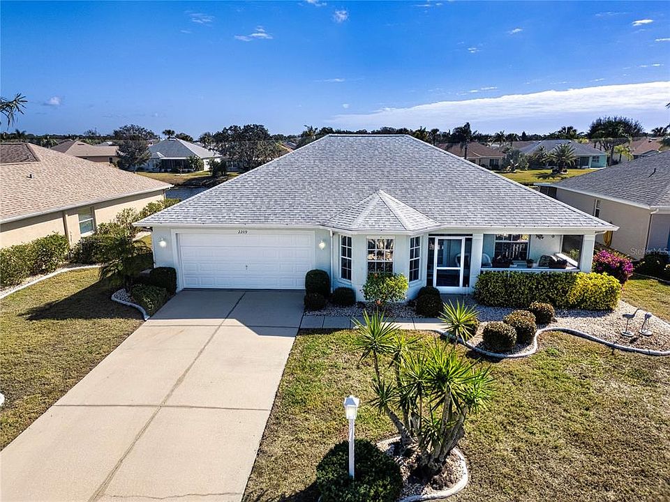 1st image of 2209 LYNDHURST DRIVE