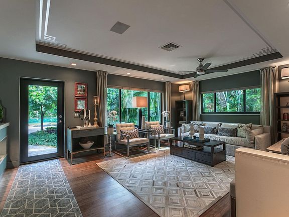 4th image of 1209 N Lakeside Drive