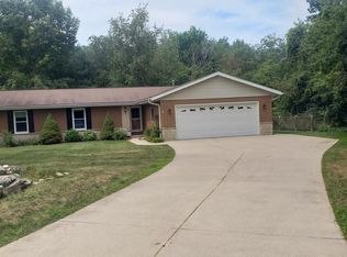 W277S4455 Elk Valley Ct, Waukesha, WI