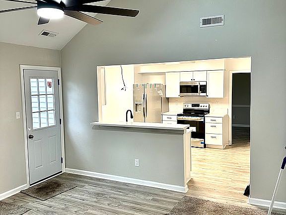 2nd image of 1937 Weybridge Cir