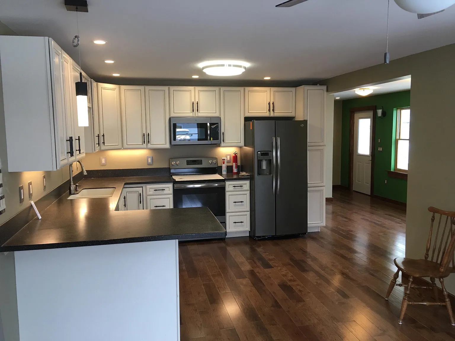 3 Oak St — Photo 1