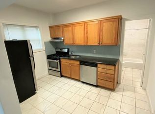 36-10 11th St #1, Astoria, NY 11106