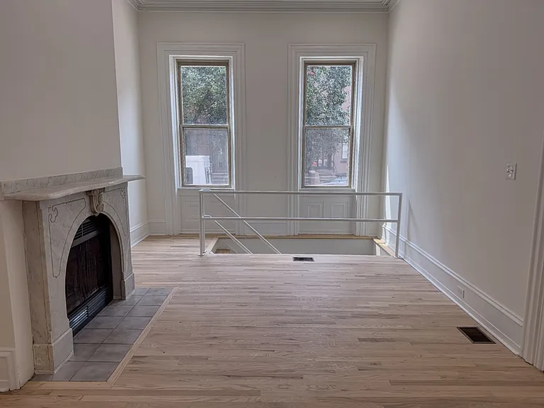 1703 Green St #1 — Photo 10