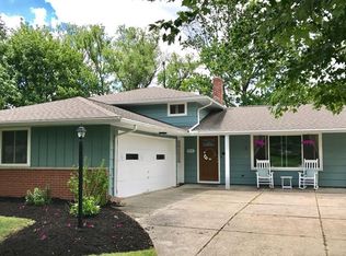 5846 Park Ridge Dr, North Olmsted, OH
