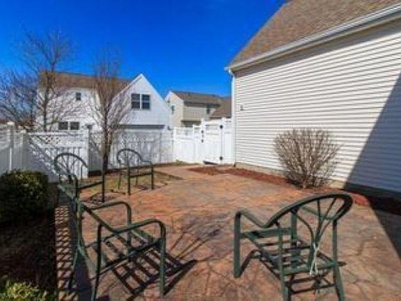 4th image of 1065 Remi Dr
