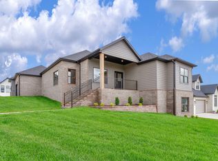 702 S Thornridge Drive, Springfield, MO 65809