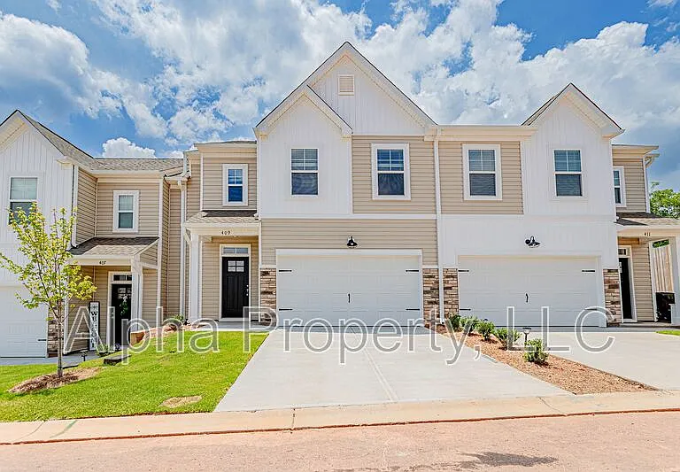 409 Wards Creek Way — Photo 1